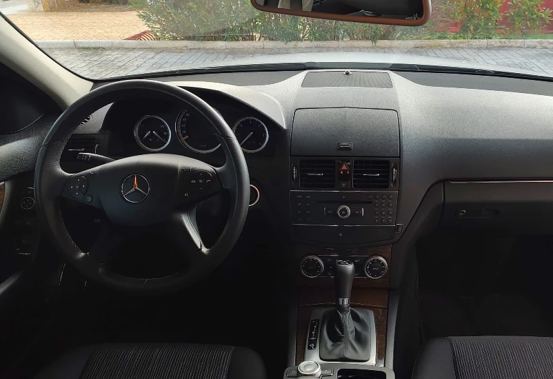 Mercedes-Benz C220 CDi (2007) detalle — caso real Carblau
